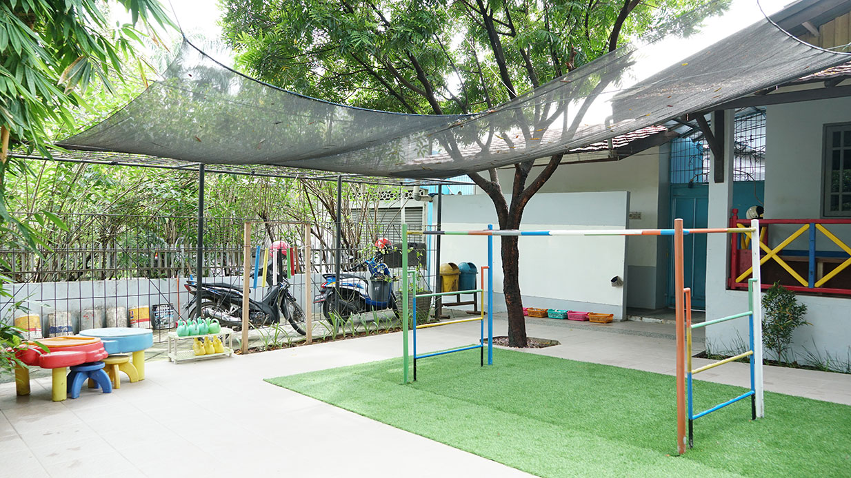outdoor playground preschool highscope palembang